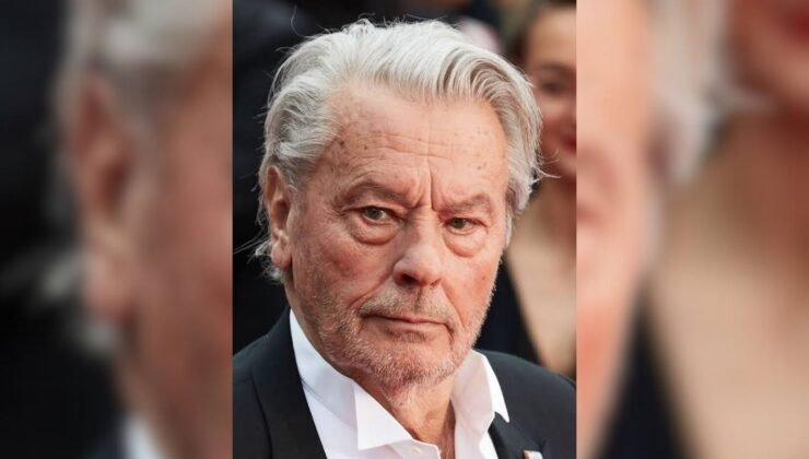 Alain Delon’un Gizli Cenaze Töreni: Köpeklerinin Yanına mı Gömüldü?