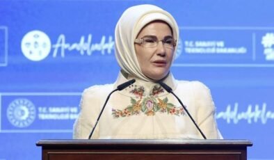 Emine Erdoğan’dan Muhammad Yunus’a destek mesajı