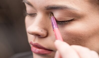 Göz yapınıza hangi eyeliner modeli daha uygun?