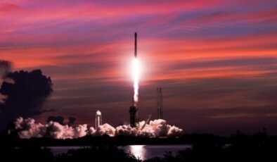 SpaceX, 23 Starlink uydusunu daha yörüngeye gönderdi