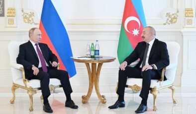 Vladimir Putin ve İlham Aliyev, Bakü’de bir araya geldi