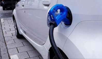 AB’de elektrikli otomobillerin toplam satışlardaki payının yüzde 24’e ulaşacağı öngörüldü