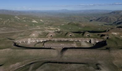 Büyük Palandöken Tabyası, bir asırdan fazladır ayakta