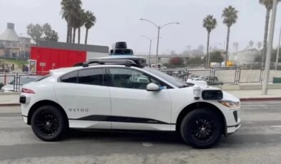 Google’ın şirketi Waymo, robot taksiler için Hyundai ile görüşüyor