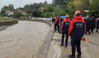 AFAD Başkanı Memiş, Ilıksu’da incelemelerde bulundu