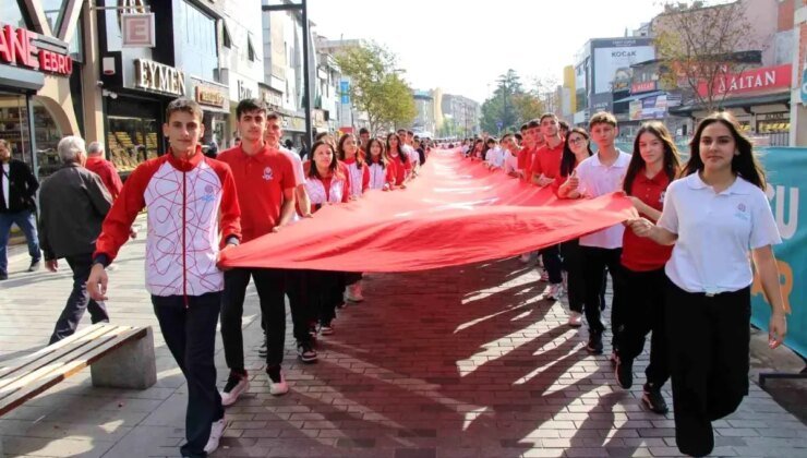 Amatör Spor Haftası Düzce’de Kortej Yürüyüşüyle Başladı