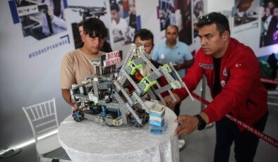 Ceyhan Gençlik Merkezi’nden ‘Bomba Avcısı’ Robotu TEKNOFEST’te Sergileniyor