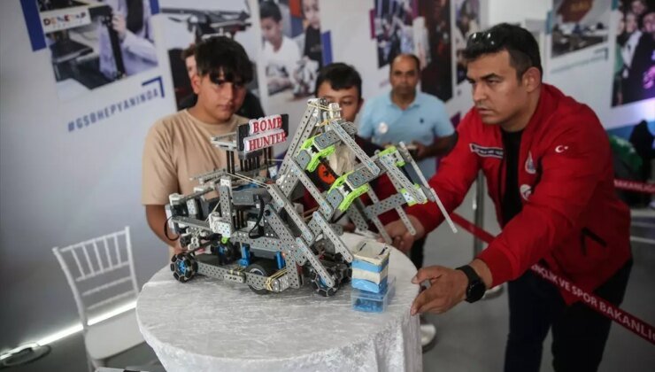 Ceyhan Gençlik Merkezi’nden ‘Bomba Avcısı’ Robotu TEKNOFEST’te Sergileniyor