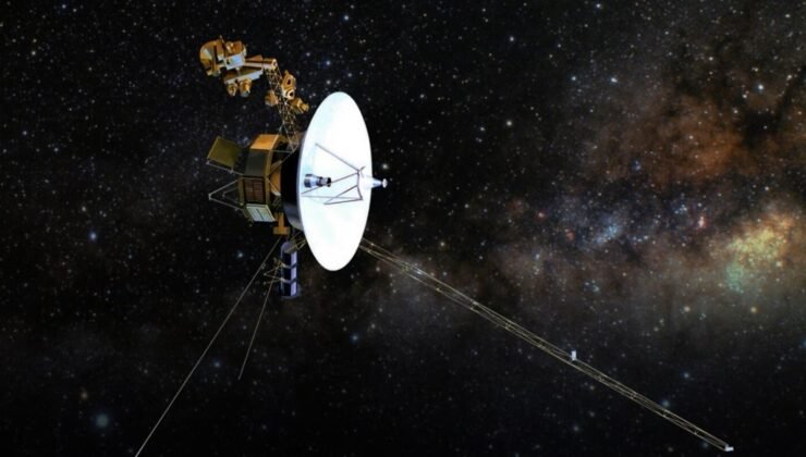 Dünya’dan 20,6 milyar kilometre uzakta olan Voyager 2 can çekişiyor