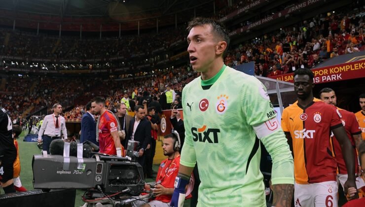 Galatasaray’da Muslera dönemi sona eriyor: Yönetimden sürpriz görev teklifi