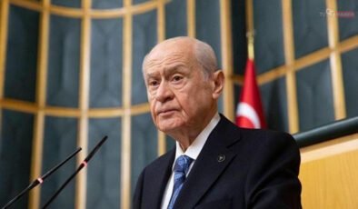 MHP Lideri Devlet Bahçeli’den tokalaşma açıklaması