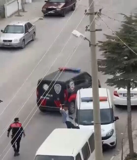 Ali KADI/NİĞDE, – NİĞDE’de 2 polis memurunu yaralayan madde bağımlısı