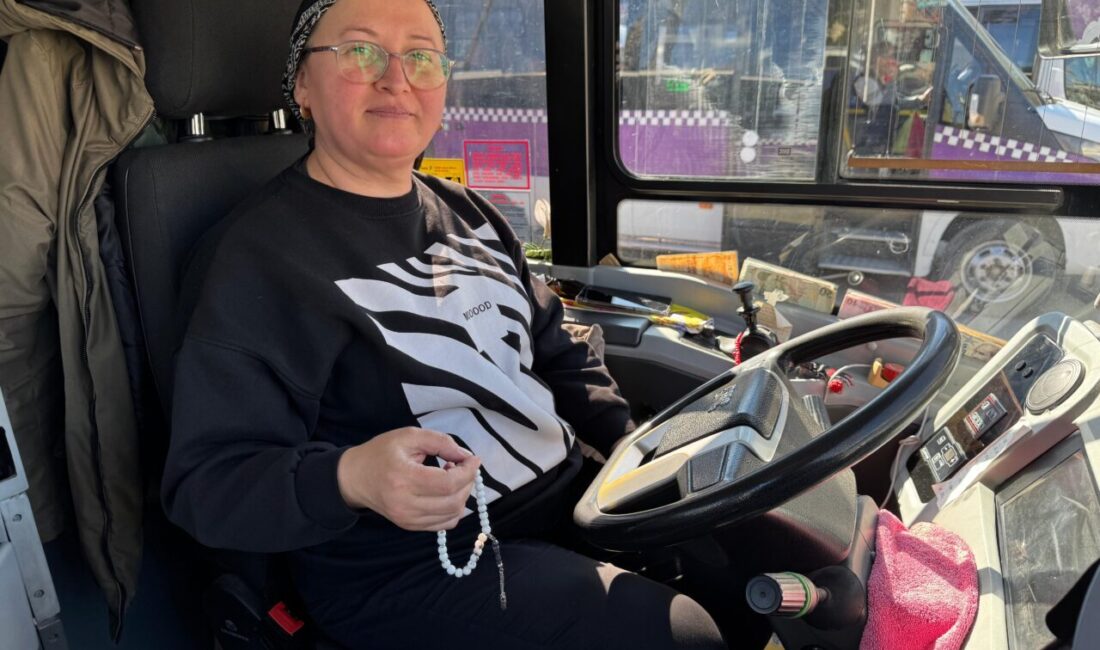 Emrah GEMİCİOĞLU/ORDU, -ORDU’da 3 çocuk annesi Ayşegül Kurt (48), çocukluk