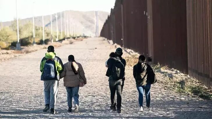 ABD, – ABD tarafından hava yoluyla sınır dışı edilen 199