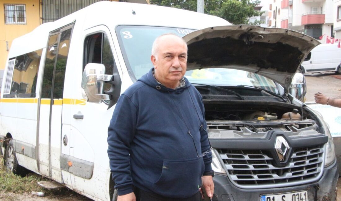 ‘BİR ANDA YOL GÖLE DÖNDÜ’ Adana’da etkili olan sağanak sırasında