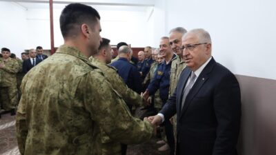 Ruken KADIOĞLU/ANKARA, – MİLLİ Savunma Bakanı Yaşar Güler, Çanakkale’de Amfibi