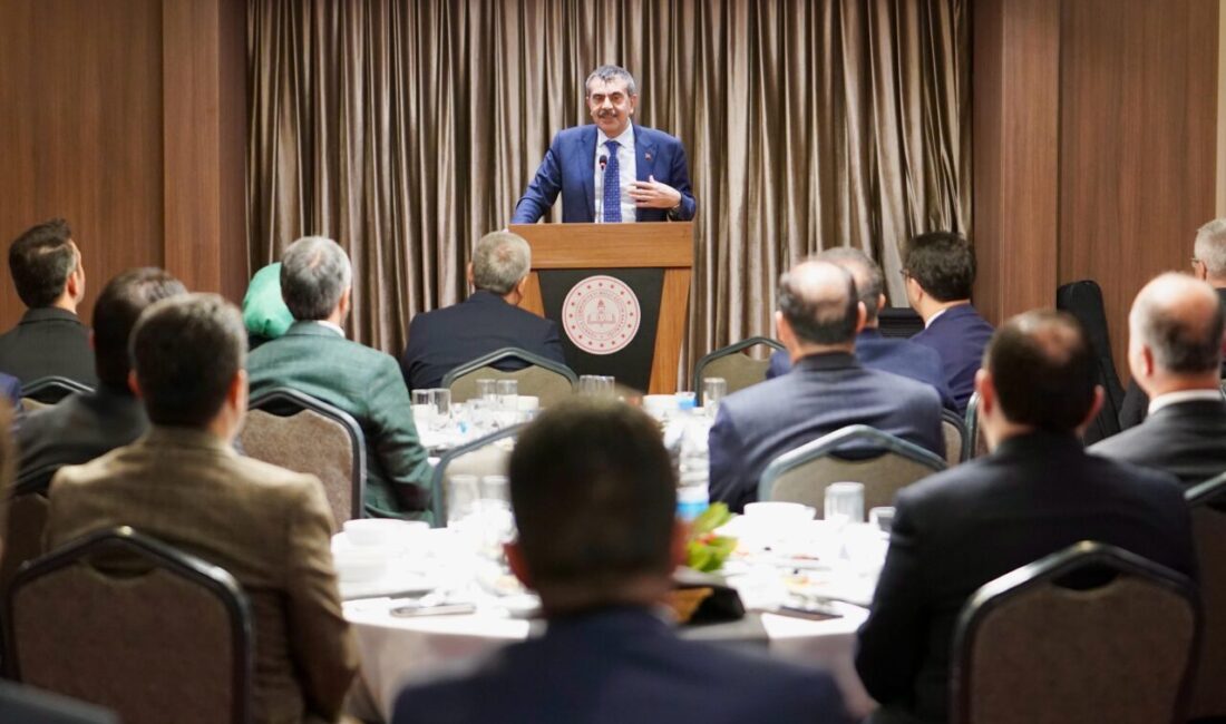 ANKARA, – MİLLİ Eğitim Bakanı Yusuf Tekin, Bakanlığın yürüttüğü çalışmalara