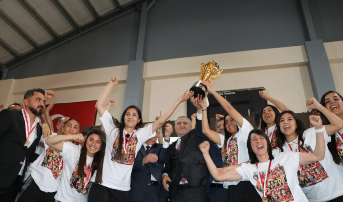 Behçet DALMAZ-Orhan Aşan-Yaşar KAPLAN-Mehmet ÖZKAN- Serdar KARA/HAKKARİ, – HAKKARİ’nin Yüksekova