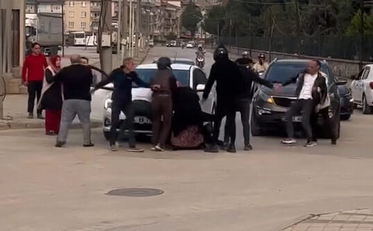 Yavuz YILMAZ/İNEGÖL (Bursa), – BURSA’nın İnegöl ilçesinde iftara vakti iki