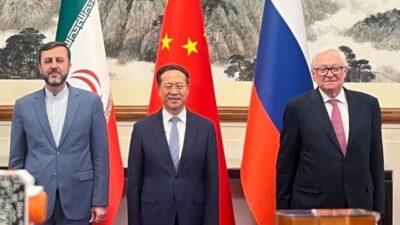 ÇİN, – ÇİN, Rusya ve İran, İran’ın nükleer programıyla ilgili