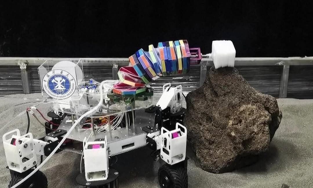 ÇİN, – ÇİNLİ bilim insanlarının, altı bacaklı ‘uzay madenciliği robotu’