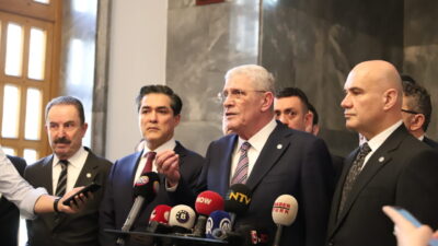 ‘SAMİMİYET SORGULANMALIDIR’ İYİ Parti Genel Başkanı Müsavat Dervişoğlu, grup toplantısının