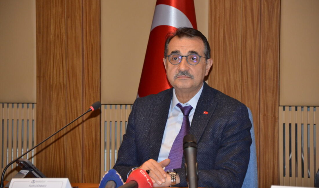 AKADEMİSYENLERLE BİR ARAYA GELDİ TBMM Yapay Zeka Araştırma Komisyonu Başkanı