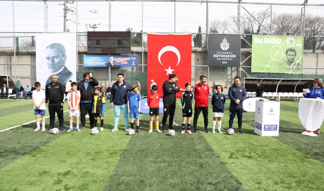 Efsaneler, Metin Kurt Futbol Turnuvası’nda buluştu – 3 büyüklerin altyapı