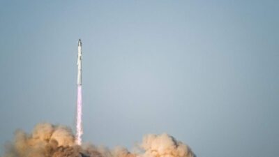 ABD, – ELON Musk, insansı robot taşıyan Starship roketinin gelecek