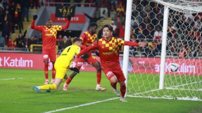 Onur ATIŞ / İZMİR, – SÜPER Lig’de cumartesi günü deplasmanda