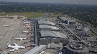 ALMANYA, – ALMANYA’nın Hamburg Havalimanı’nda grev nedeniyle tüm uçuşların iptal