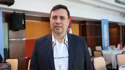 Yağmur ÖNGÜN-Tekin GÜRBULAK/İZMİR, – HEKİM Birliği Sendikası tarafından İzmir’de düzenlenen