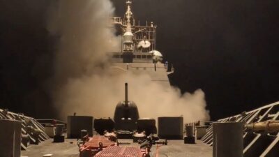 YEMEN, – YEMEN’deki İran destekli Husiler, ülkeye yoğun saldırıları sebebiyle