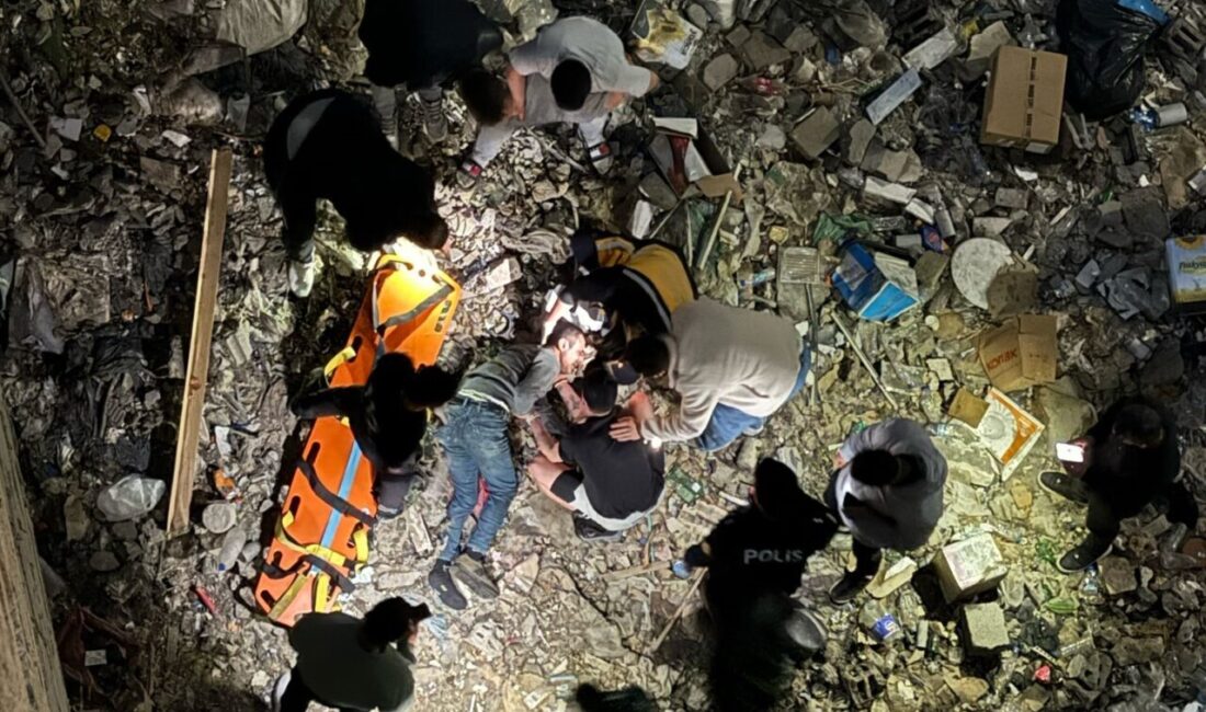 Salih KESKİN/MARDİN, – MARDİN’in Artuklu ilçesinde iftardan sonra yürüyüşe çıkan