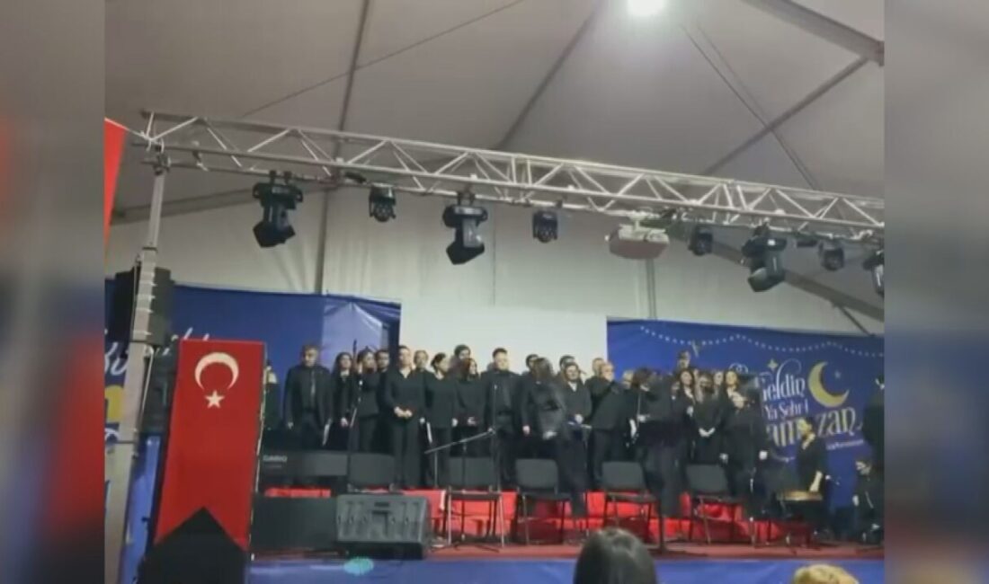 Baran AKKAYA-Emin YEŞİL/İSTANBUL, -GAZİOSMANPAŞA Belediyesi’nin Ramazan etkinliği için kurduğu çadırda,