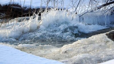 KANADA, – KANADA’nın Ontario bölgesinin büyük bir kısmı için ‘donan