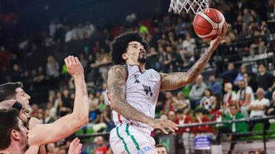 İZMİR, – SALON: Mustafa Kemal Atatürk Karşıyaka HAKEMLER: Kaan Büyükçil,