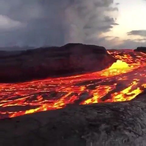 ABD, – ABD Jeolojik Araştırmalar Merkezi (USGS), Hawaii’deki Kilauea Yanardağı’nın