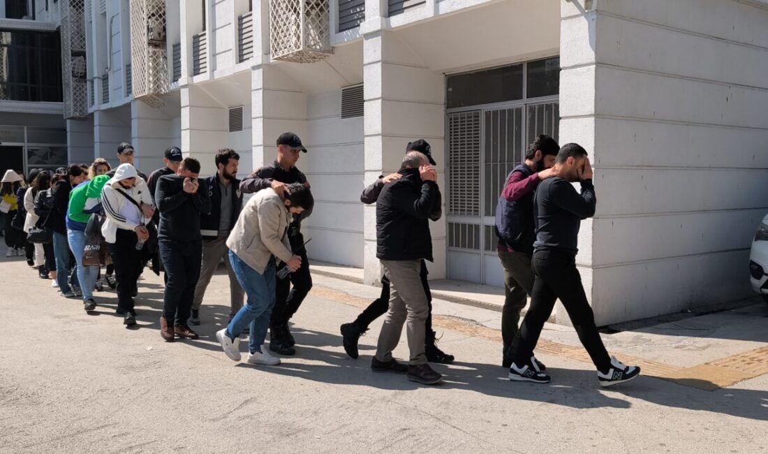 Soner AYDIN/MERSİN, – MERSİN’de müşterilerini dolandırıp 116 kişiden 120 milyon