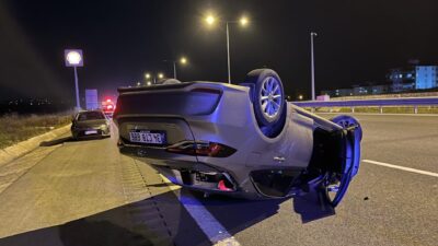 Ardacan Uzun/ADAPAZARI (Sakarya), – KUZEY Marmara Otoyolu’nun Sakarya geçişinde çarpışan