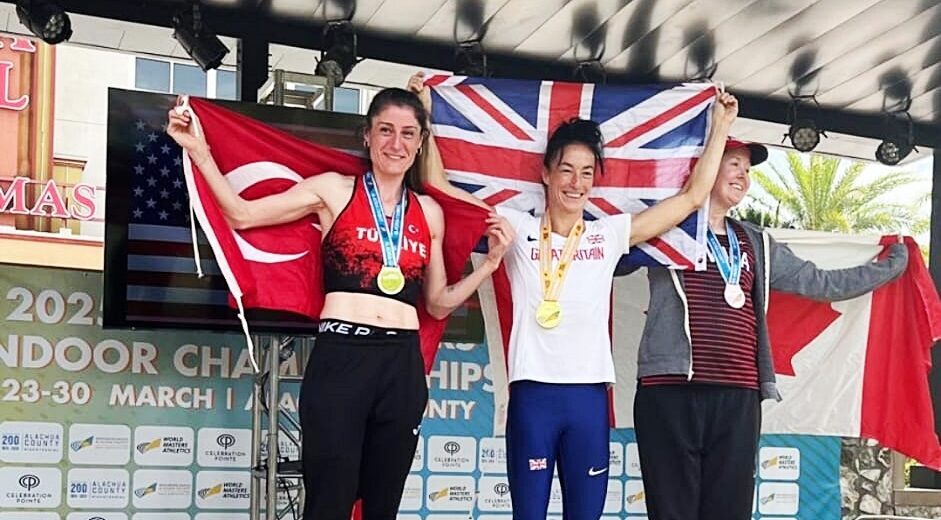 Masterler Salon Atletizm Dünya Şampiyonası’nda Mehtap Gönülşen, gümüş madalya kazandı