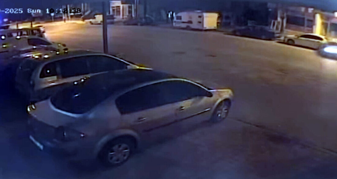 Adem DURMAZ/KORKUTELİ (Antalya), – ANTALYA’nın Korkuteli ilçesinde sürücüsünün kontrolünden çıkan