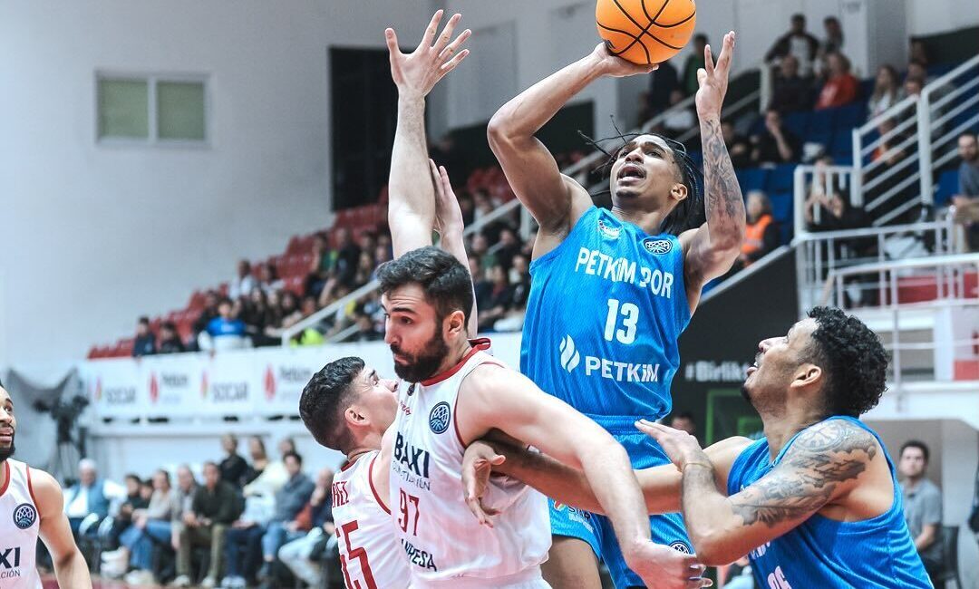 İZMİR, AVRUPA arenasında ülkemizi ilk kez temsil ettiği sezonda Basketbol