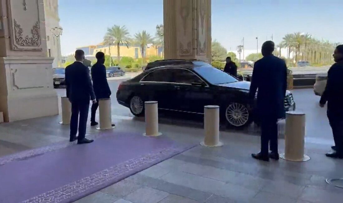 SUUDİ ARABİSTAN, – RUS heyeti Riyad’daki Rusya-ABD görüşmelerinin yapıldığı alana