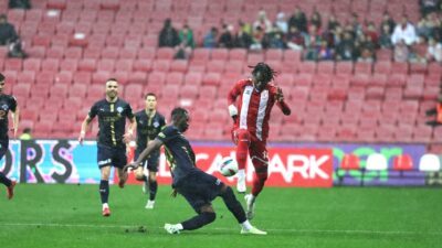 Gökhan İÇKİLLİ / SAMSUN, – STAT: Yeni 19 Mayıs HAKEMLER: