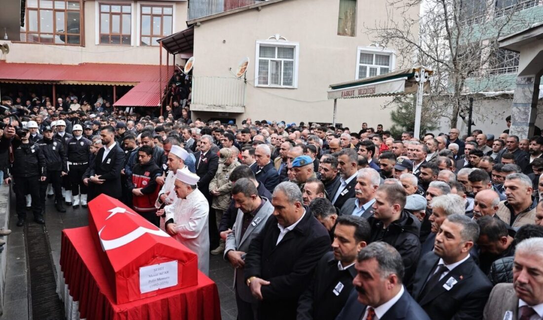MUŞ, – ŞANLIURFA’da firari bir hükümlünün yakalanması sırasında fenalaşarak hastaneye