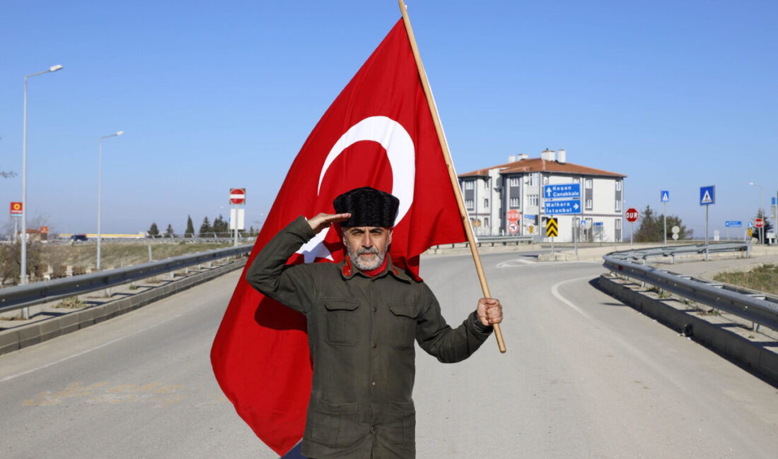 Ünsal YÜCEL/EDİRNE, -TOKAT Onbeşli Torunları Derneği Başkanı ve gazi torunu