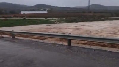 İSPANYA, – İSPANYA’da etkili olan şiddetli yağış, ülkenin güneyindeki Endülüs