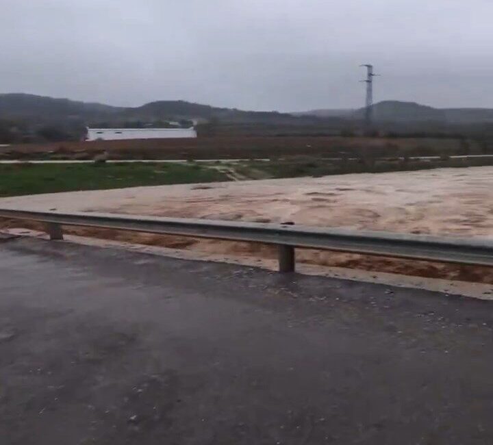 İSPANYA, – İSPANYA’da etkili olan şiddetli yağış, ülkenin güneyindeki Endülüs