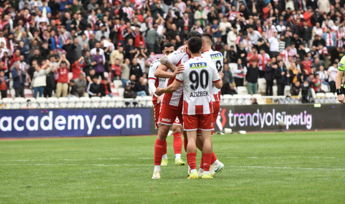 Sivasspor- Adana Demirspor : 5-1 Eraydın AYTEKİN/SİVAS, STAT: 4 Eylül